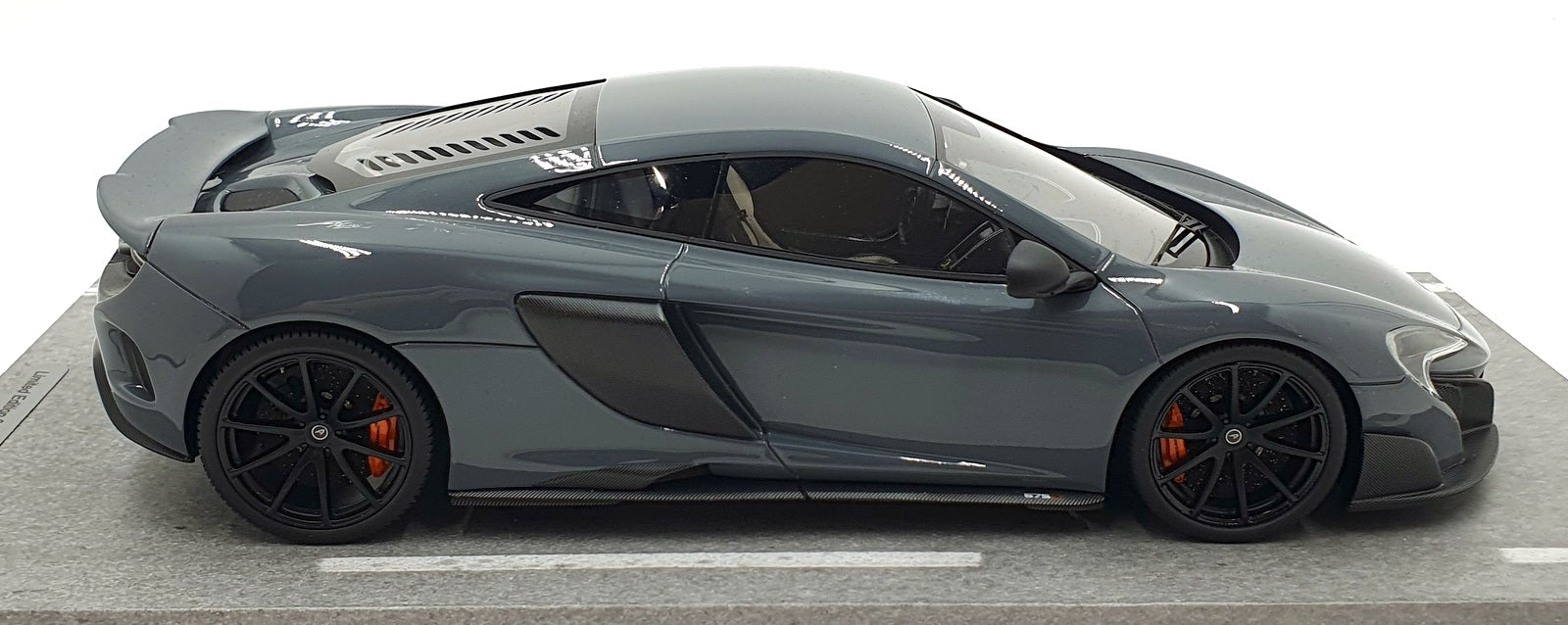 BBR 1/18 Scale Resin BBRC1814A - McLaren 675LT Chicane - Grey