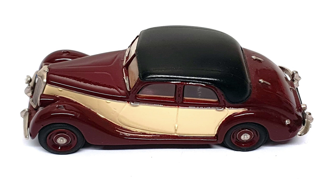 Crossway Models 1/43 Scale CM04 - Riley RMA Saloon - Maroon/Cream
