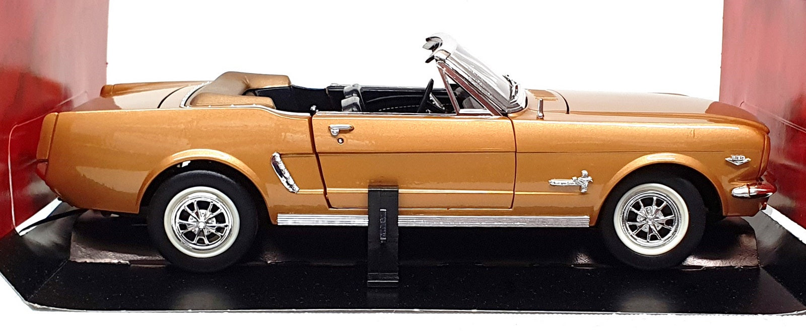 Mira 1/18 Scale 6113 - 1964½ Ford Mustang Convertible - Gold