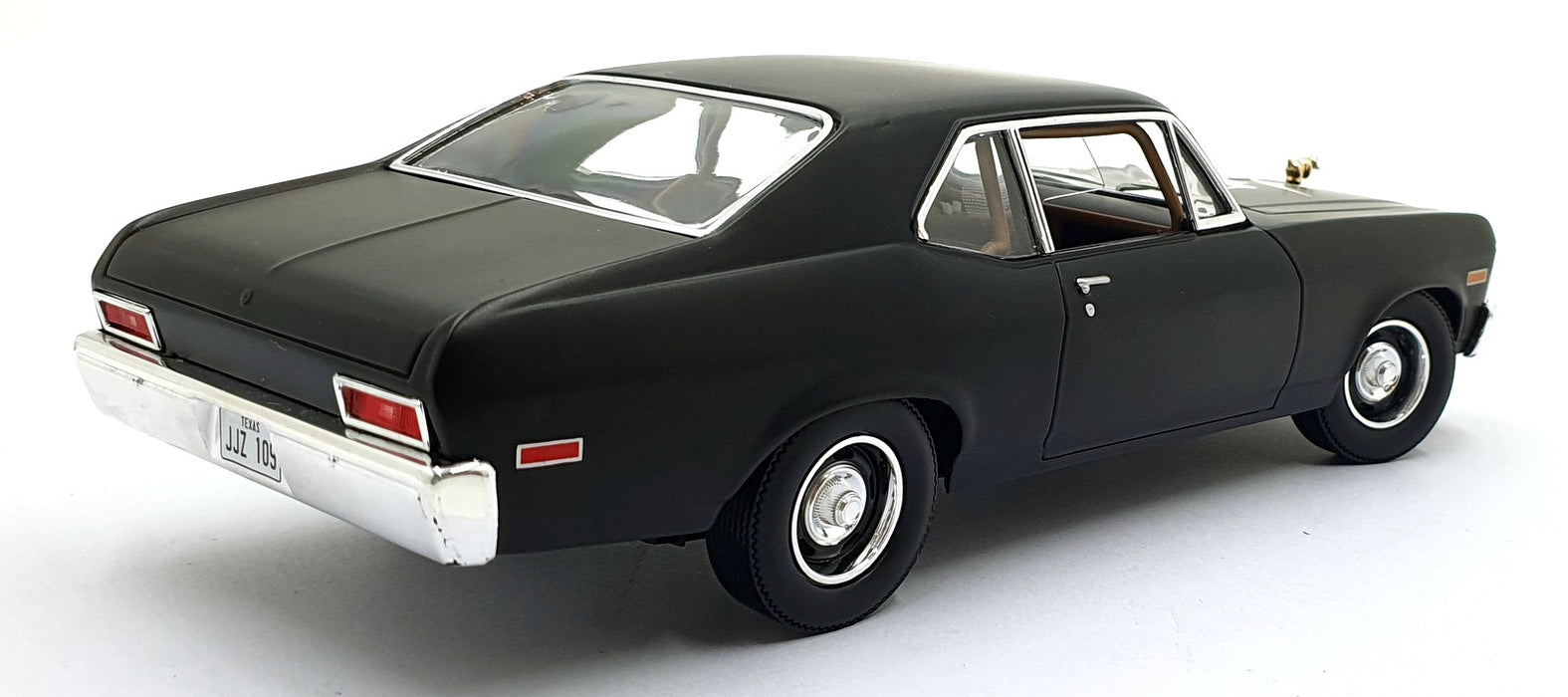 Greenlight 1/18 Scale Diecast GMP-18925 - 1971 Chevrolet Nova - Black