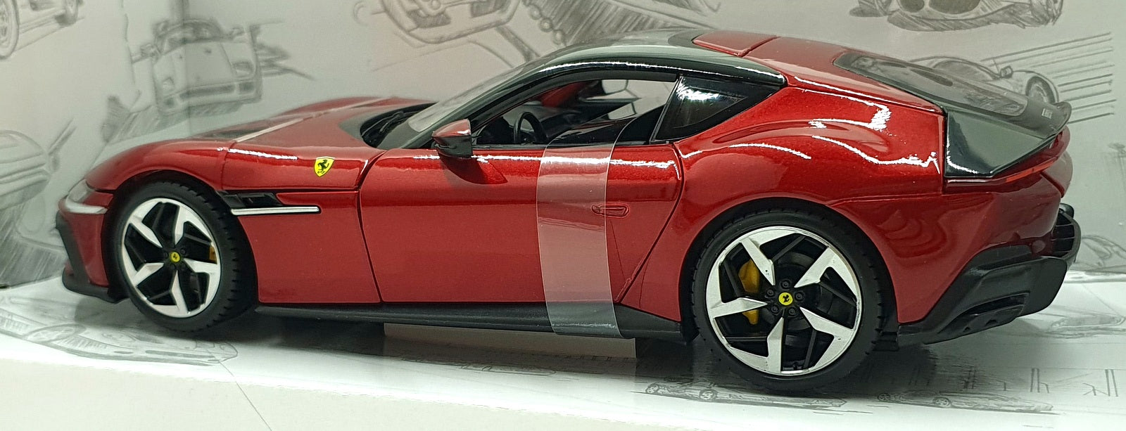 Burago 1/24 Scale Diecast 18-26033 - Ferrari 12 Cilindri - Met. Red