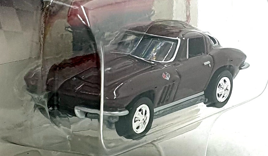 Johnny Lightning 1/64 Scale 992-01 - 1965 Chevrolet Corvette String Ray - Maroon