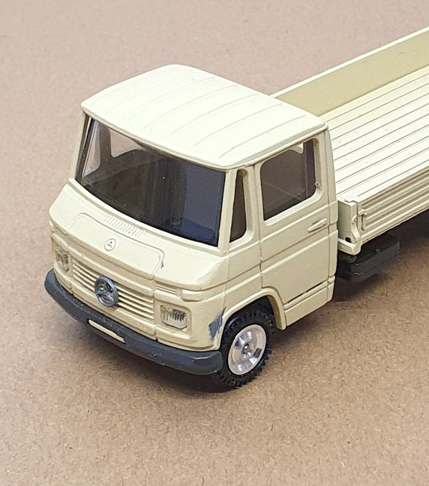 Cursor 12cm Long Diecast 1267C - Mercedes Benz L408D/508D Truck - Cream