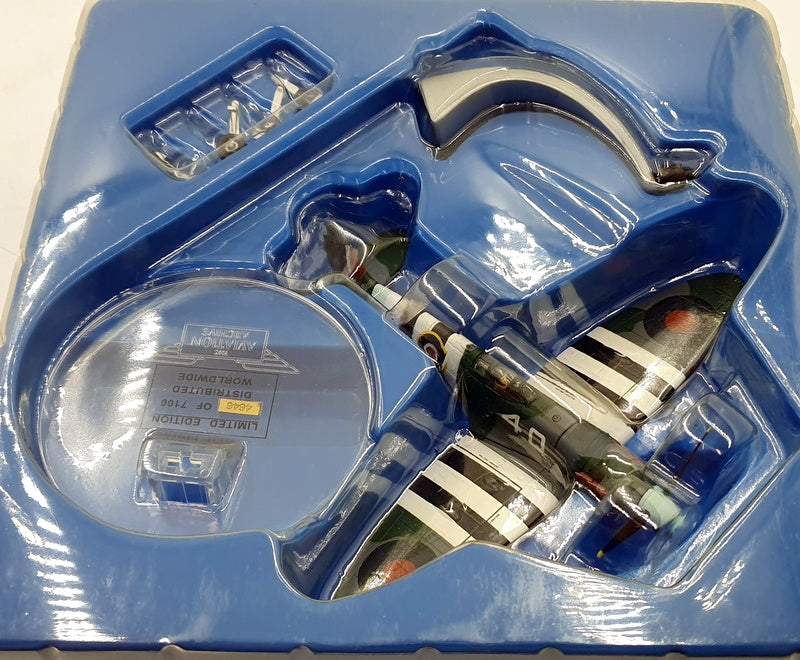 Corgi 1/72 Scale Diecast AA31906 Supermarine Spitfire MKVB-4Q VCS-7 US Navy 1944