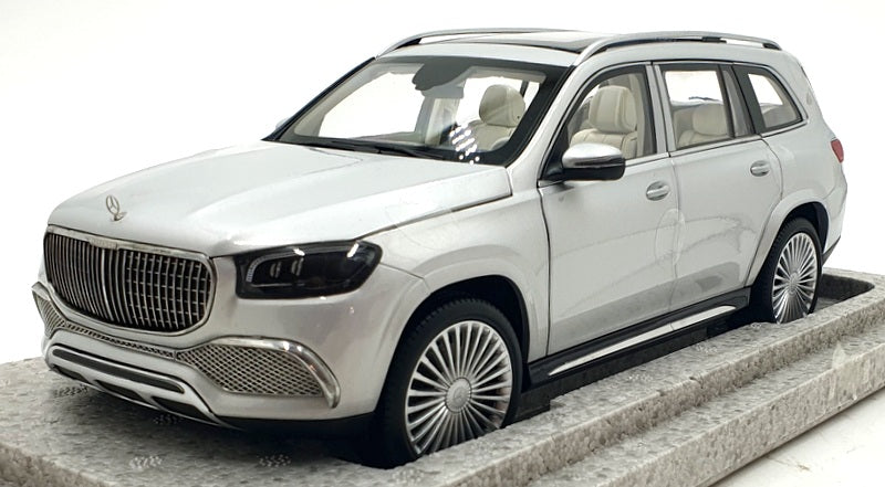 Paragon 1/18 Scale PA-98401 - Mercedes-Maybach GLS 600 LHD - Silver