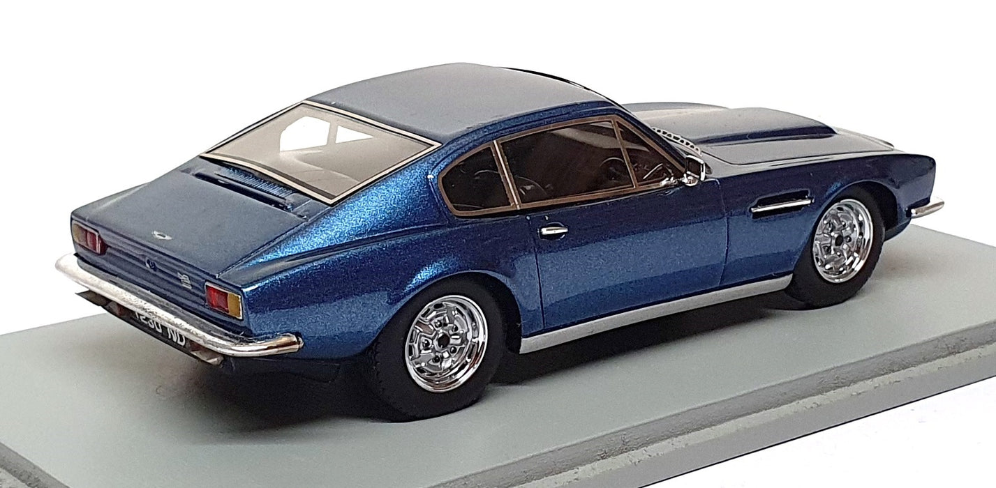 Spark Model 1/43 Scale S0574 - 1969 Aston Martin DBS V8 - Salisbury Blue