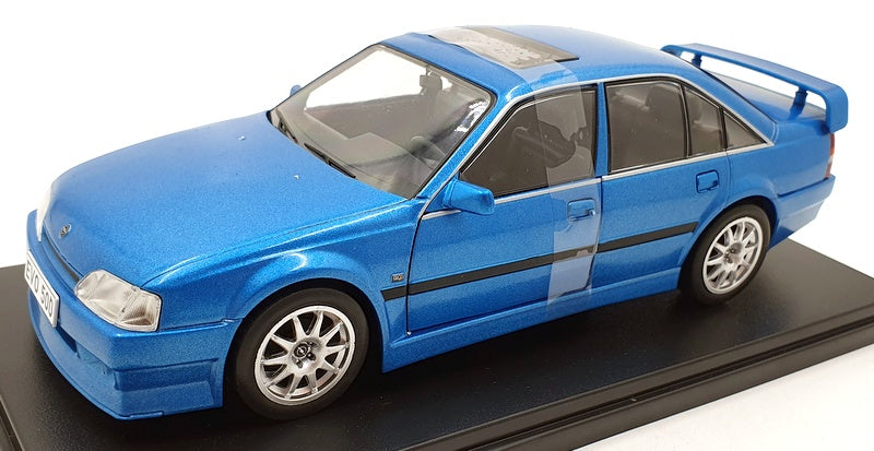 Whitebox 1/24 Scale WB124138-O - Opel Omega Evolution 500 - Blue