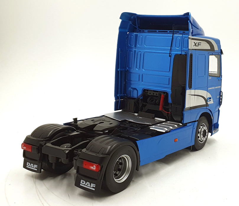 Ixo 1/18 Scale PCL30213 - DAF XF Space Truck - Met. Blue