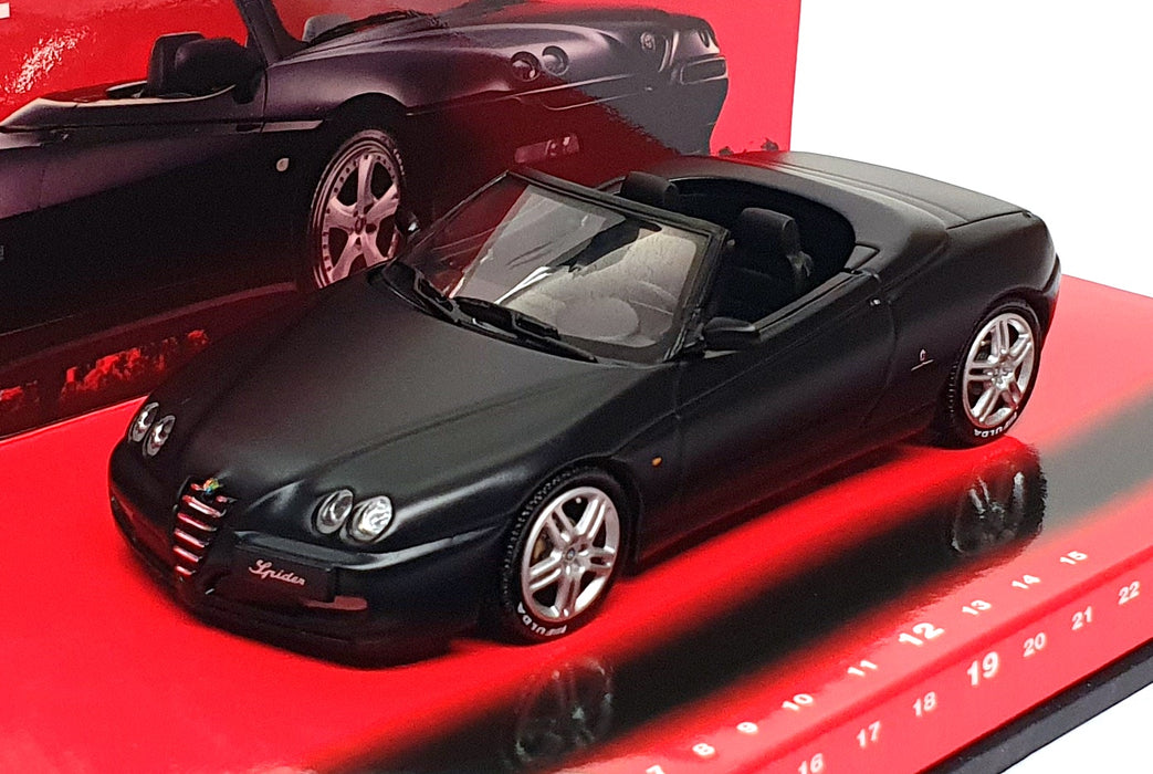 Minichamps 1/43 Scale 436 120332 - 2003 Alfa Romeo Spider Fulda - Black