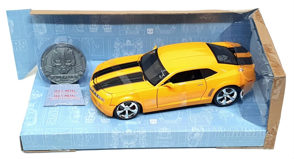 Jada 1/24 Scale 98497 - Chevy Camaro Concept Bumblebee & Collectible Coin Yellow Jada 1/24 Scale 98497 - Chevy Camaro Concept Bumblebee & Collectible Coin Yellow