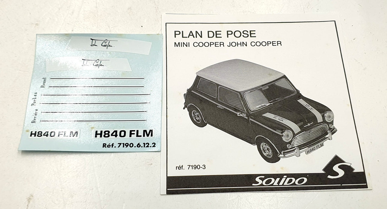 Solido 1/18 Scale Diecast  7190-3 - Mini Cooper John Cooper Works - Green