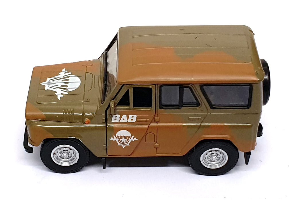 Autotime Russian Series 1/36 Scale 7663W-EU - UAZ 39625 ВДВ - Camouflage
