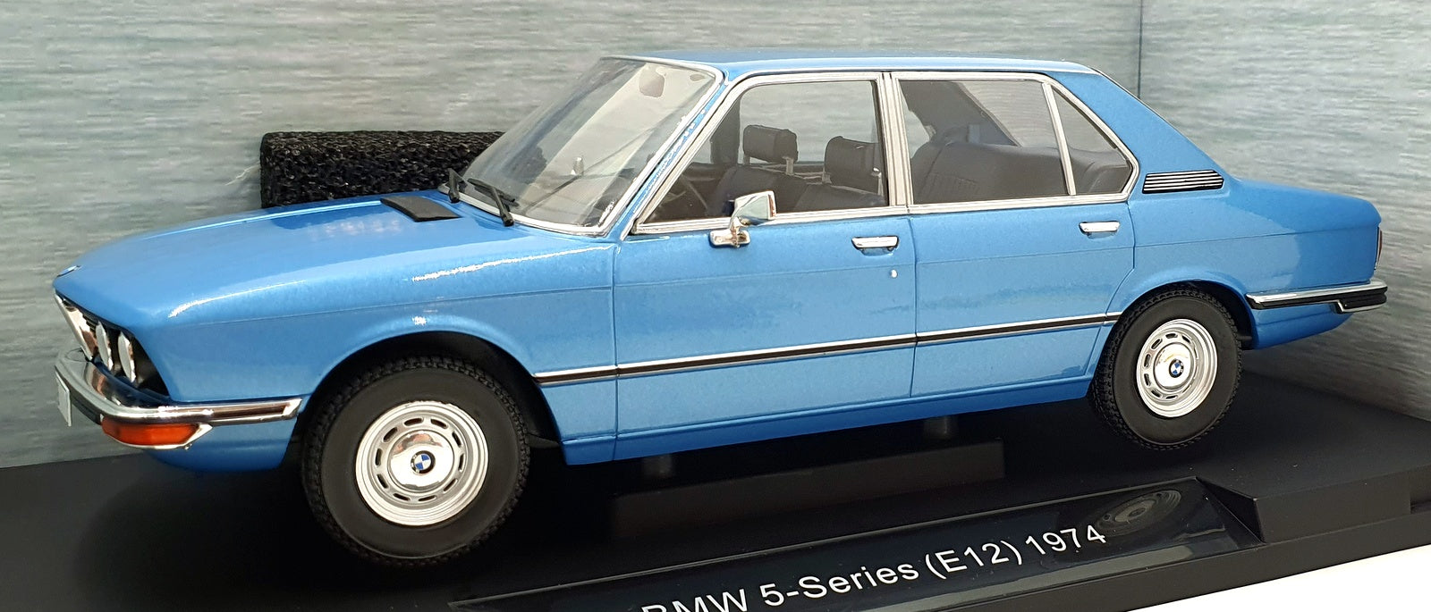 Model Car Group 1/18 Scale MCG18541 - 1974 BMW 5-Series (E12) - Met. Blue