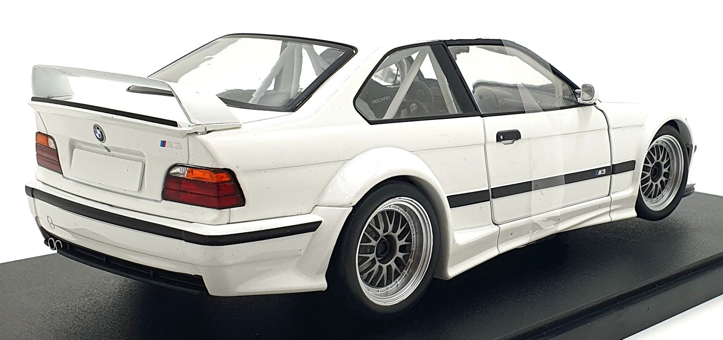 Werk83 1/18 Scale Diecast W18051001 - BMW M3 E36 GTR - White