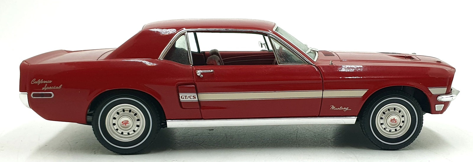 Greenlight 1/18 Scale 12820 - 1968 Ford Mustang GT 2+2 Fastback - Red