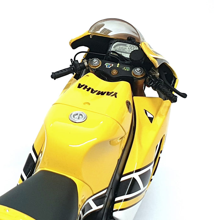 Minichamps 1/12 Scale 122 053096 - Yamaha YZR-M1 Laguna Seca 2005 V. Rossi
