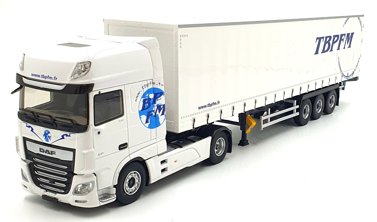 Eligor 1/43 Scale 116447 - DAF XF Euro 6 Super Space Cab Tautliner TBPFM