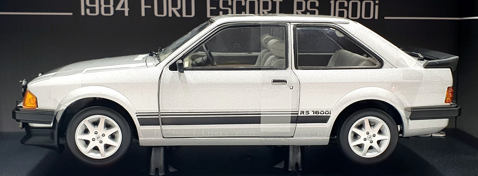 Sun Star 1/18 Scale Diecast 4998R - 1983 Ford Escort RS1600i - Silver