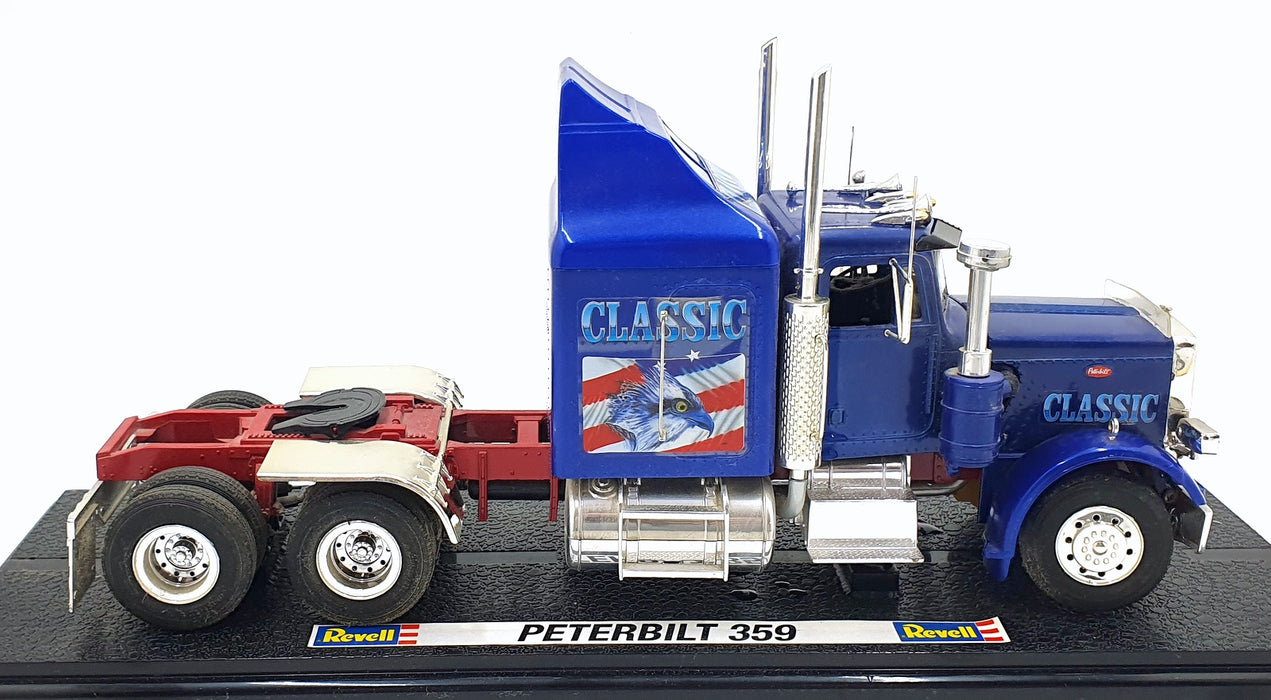 Revell 1/24 Scale 08892 - Peterbilt Classic Tractor Unit American - Blue