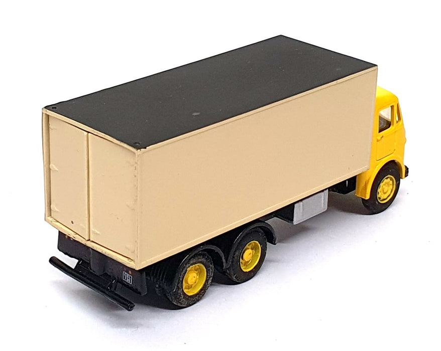 Base Toys 1/76 Scale AM6C-01 - AEC Mercury 6-Wheel Van - Yellow