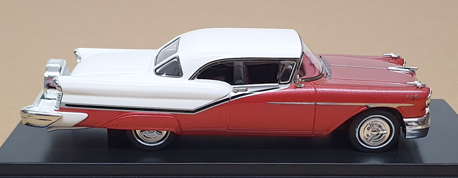 Goldvarg 1/43 Scale Resin GC-092B - 1957 Oldsmobile Starfire