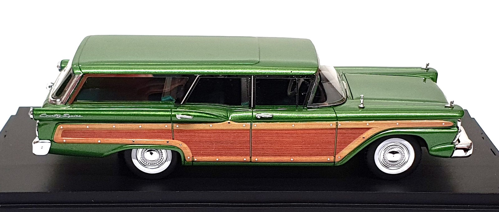 Goldvarg 1/43 Scale Resin GC-091A - 1959 Ford Country Squire - Green