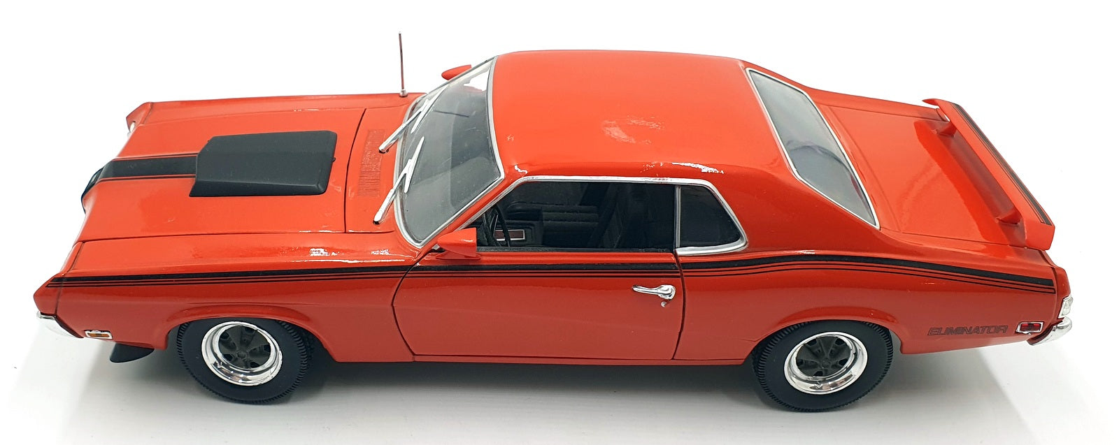 Welly 1/18 Scale Diecast 16126R - 1970 Mercury Cougar Eliminator - Red