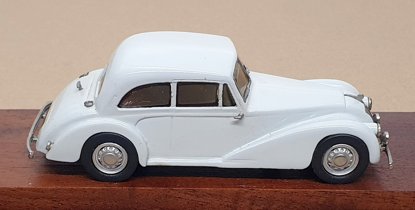 RAE Models 1/43 Scale KED035 - AC 2 Litre Saloon - Lt. Grey