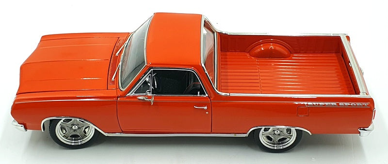 Acme 1/18 Scale Diecast A1805412 - 1965 Chevrolet El Comino SS Custom Cruiser
