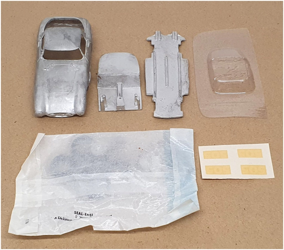 Kit Vintage Ferrari 250 TR Blanc Métal 1/43 Par John Day - Modèle Ancien à Monter