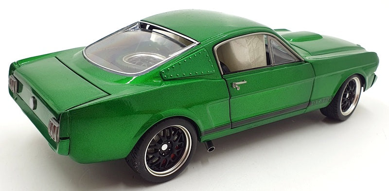 Acme 1/18 Scale Diecast A1801845 - 1965 Shelby GT350R Green Hornet