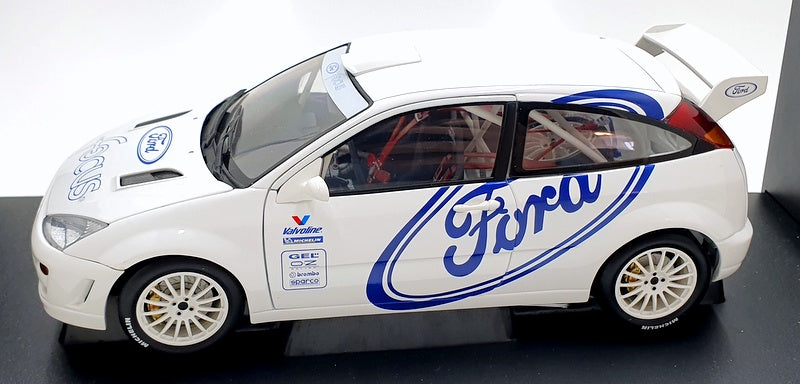 Autoart 1/18 Scale Diecast 89912 - Ford Focus WRC 99 Test Car - White