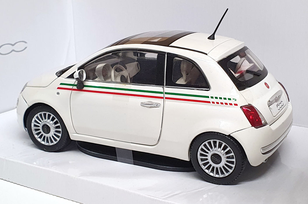Mondo Motors 1/18 Scale Diecast 500291 - New Fiat 500 - White