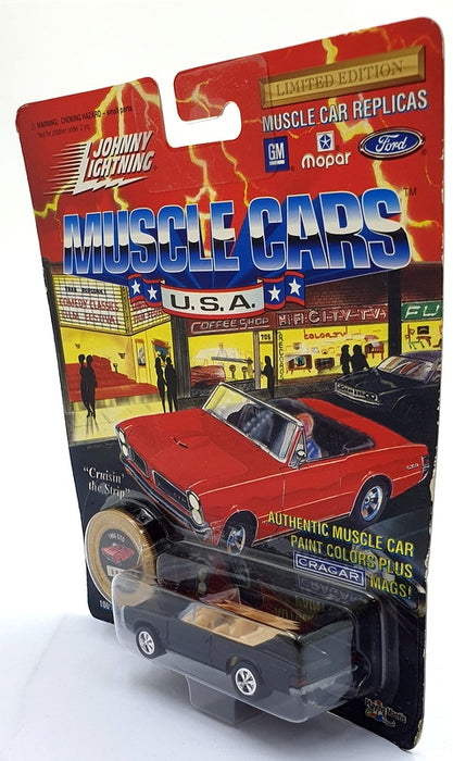 Johnny Lightning 1/64 Scale 200-100 - Muscle Cars 1965 Pontiac GTO - Black