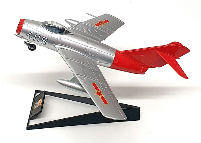 Easy Model 1/72 Scale 37131 - MiG-15 Soviet Aircraft 4115 - Silver/Red