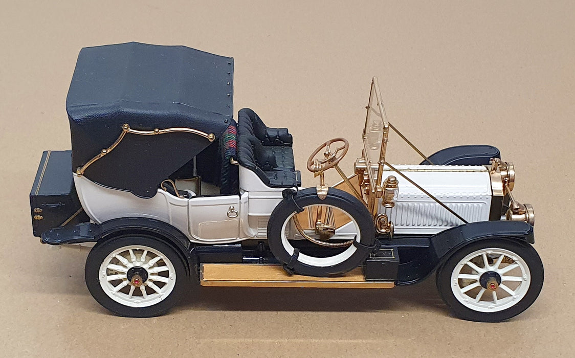 Franklin Mint 1/24 Scale 17626J - 1912 Packard Victoria - White/Black 