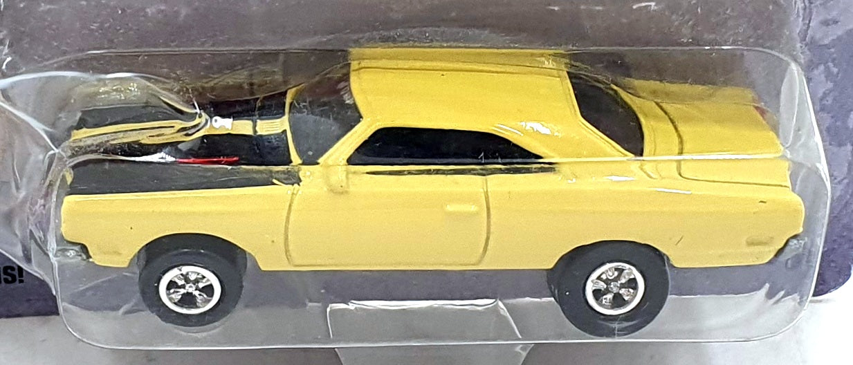 Johnny Lightning 1/64 202-00 Muscle Cars USA 1969 Plymouth Roadrunner Lt. Yellow
