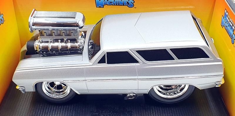 Muscle Machine 1/18 Scale Diecast 71166 - 1965 Chevrolet Chevelle Wagon - Silver
