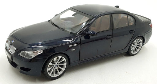 Kyosho 1/18 Scale Diecast 08593BK - BMW M5 Sedan - Carbon black