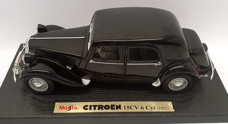 Maisto 1/18 Scale Model Car 31821 - 1952 Citroen 15CV 6 Cyl - Black