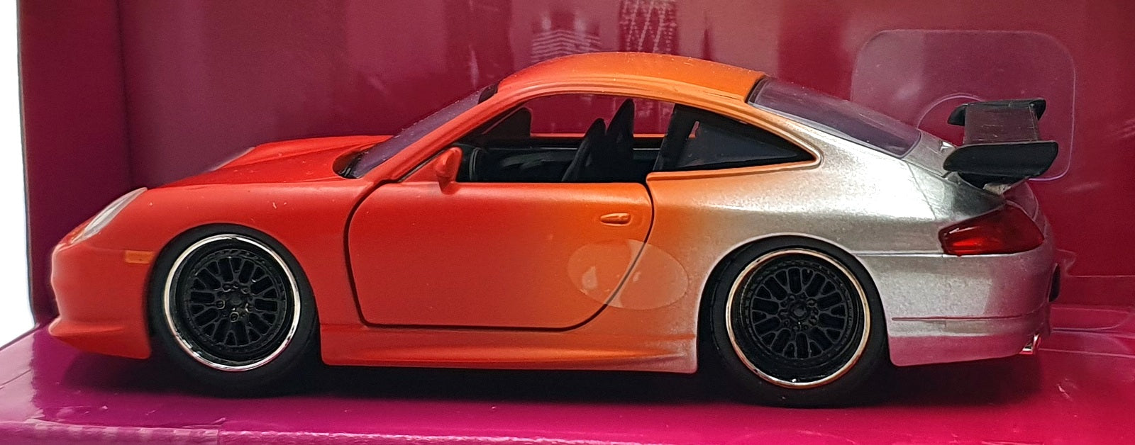 Jada 1/32 Scale 24106 - Porsche 911 GT3 (996) - Red/Orange/Silver