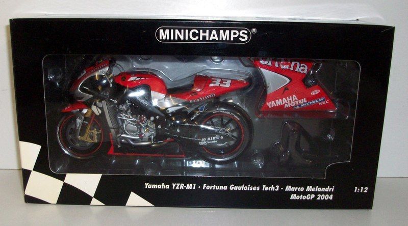 Minichamps 1/12 Scale - 122 043033 Yamaha YZR-M1 Fortuna Gauloises Tech3 Melandr