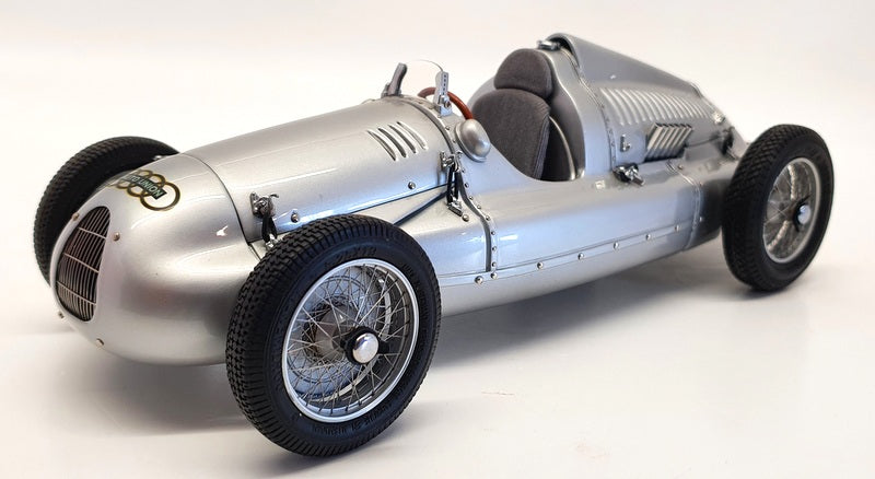 CMC 1/18 Scale Diecast M-031 - 1937 Mercedes Benz W125 Race Car