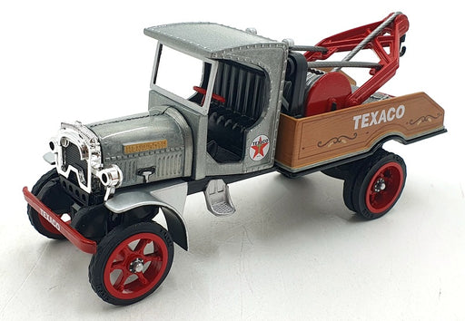 Ertl 1/34 Scale Diecast CP7311 - Texaco 1925 Kenworth Wrecker