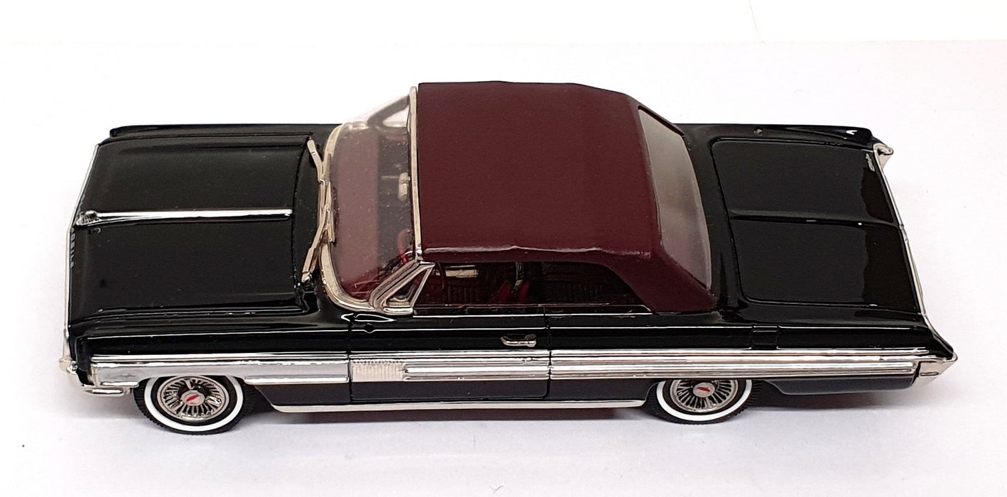 Conquest 1/43 Scale CON85 - 1962 Oldsmobile Starfire Convertible - Ebony Black