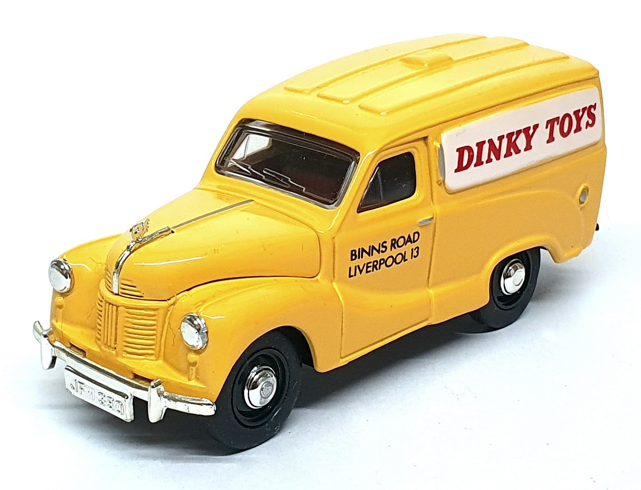 Matchbox Dinky 1/43 Scale DY-15B - Austin A40 Van Dinky Toys - Yellow