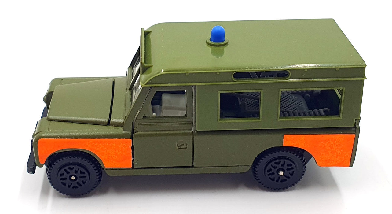 Dinky Toys 604 - Land Rover Bomb Disposal Unit With Surveillance Robot Kit