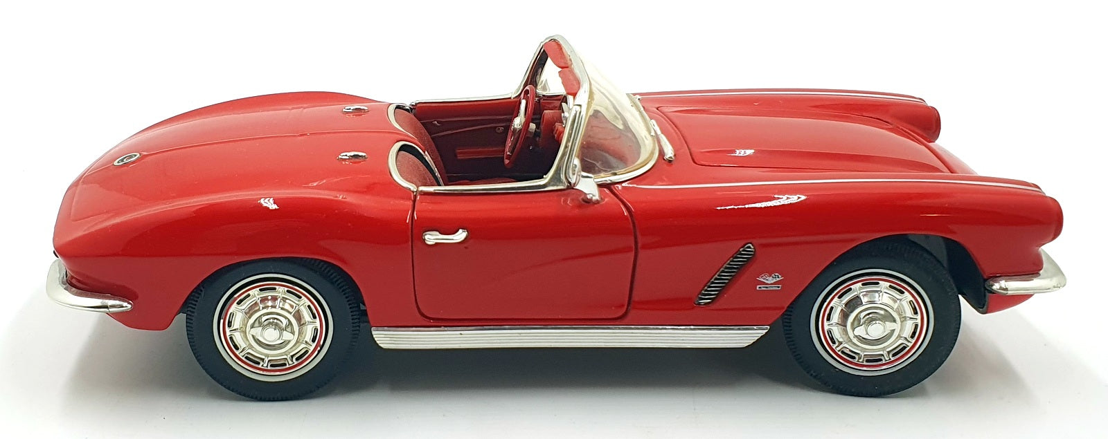Ertl 1/18 Scale Diecast 16126V - 1962 Chevrolet Corvette - Met Red
