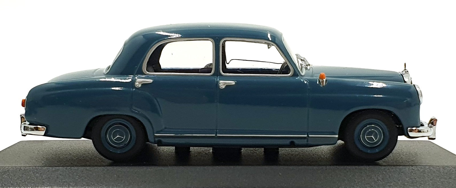 Minichamps 1/43 Scale 430033102 - 1953-57 Mercedes-Benz 180 - Blue