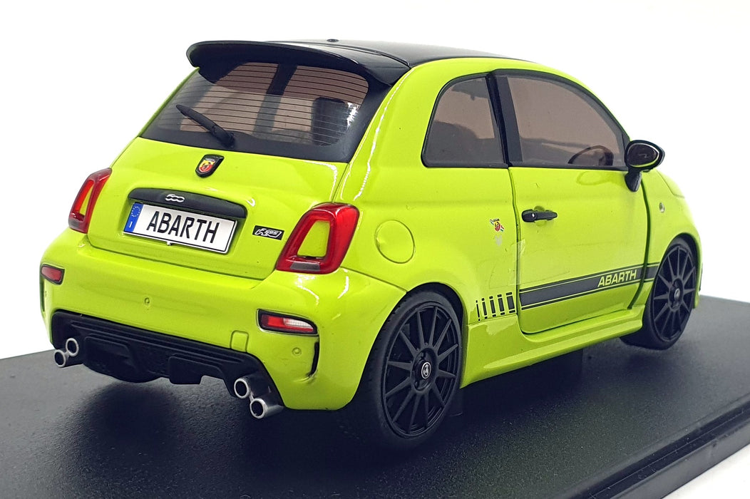 Solido 1/18 Scale S1811307 - 2023 Fiat F595 Abarth - Verde Adrenalina